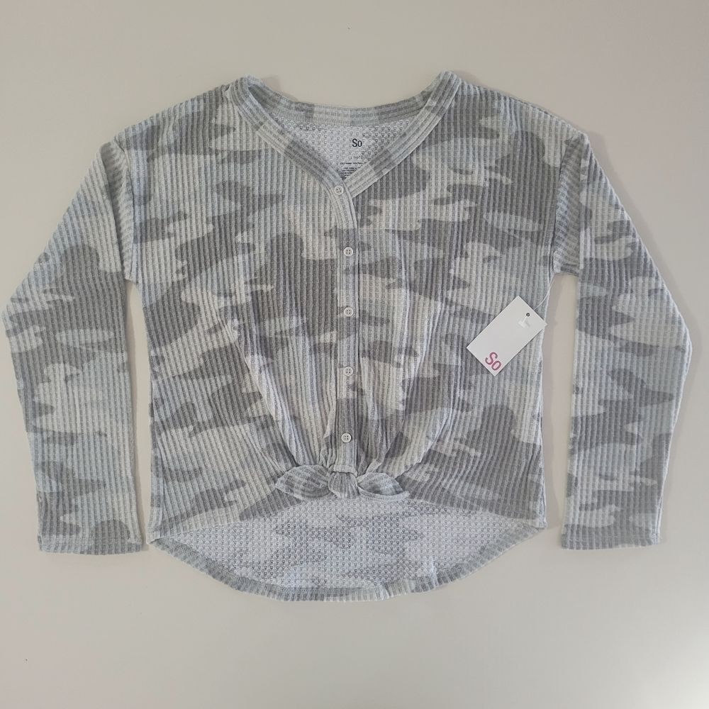 SO Gray Camo Button-Front Brushed Waffle-knit Pullover Top